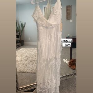 White lace gown never worn new w tags
